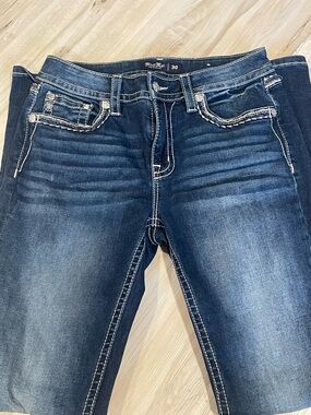NWOT Miss Me Mid-Rise Bootcut Jeans Embellished Size 30